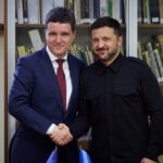 volodimir zelenski ii multumeste lui nicusor dan ucraina pretuieste livrarile romaniei de echipament defensiv 68ac7339576c8