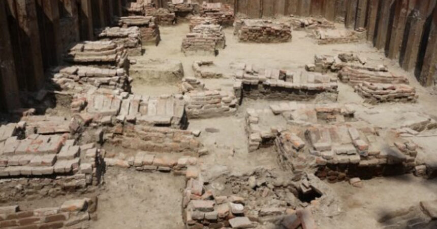Zeci de morminte medievale au fost descoperite în curtea unui liceu din Lugoj. „O adevărată fereastră către trecut” 1 zeci de morminte medievale au fost descoperite in curtea unui liceu lugoj o adevarata fereastra catre trecut 68906853f00fa