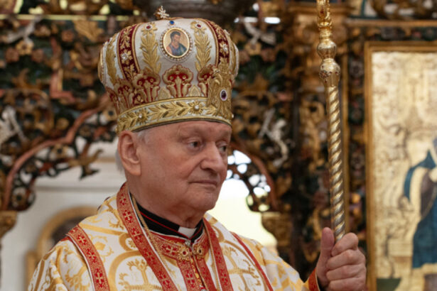 a murit cardinalul lucian muresan arhiepiscop major al bisericii greco catolice mesajele transmise de nicusor dan si ilie bolojan 68d5634169690