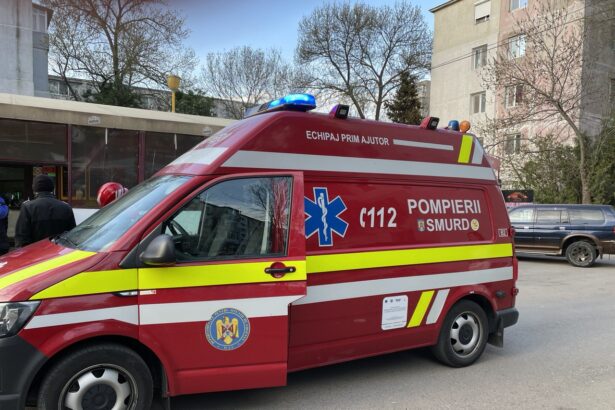 accident grav in mangalia intre un autoturism si un microbuz a fost activat planul rosu sunt 68bfb5ad52345