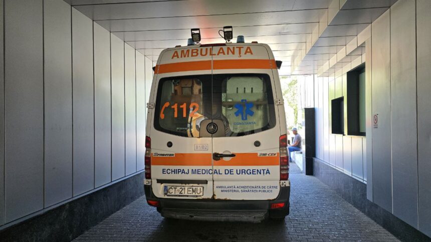 accident la valu lui traian pe strada semanatorului femeie dusa de urgenta la spital 68cd0813bb363