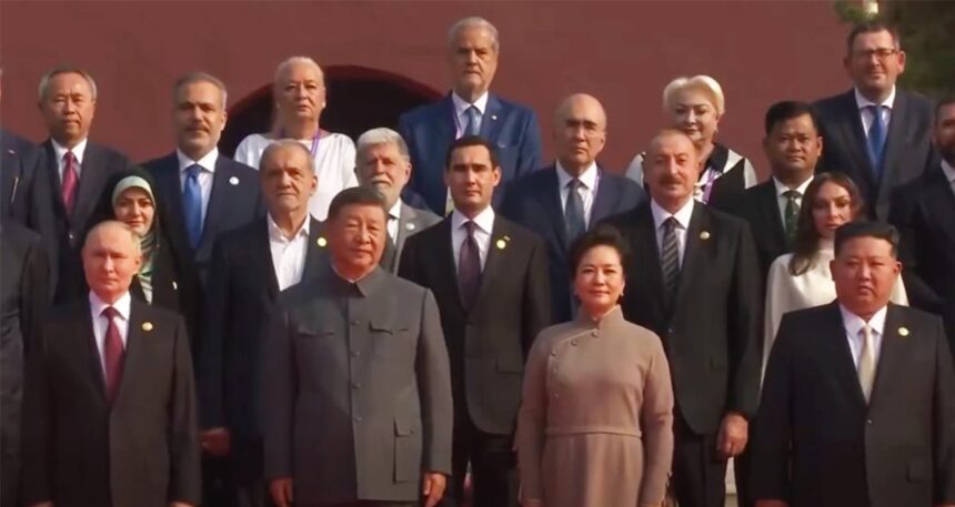 adrian nastase si viorica dancila alaturi de vladimir putin kim jong un si xi jinping la parada militara din china 68b7e57299ca3