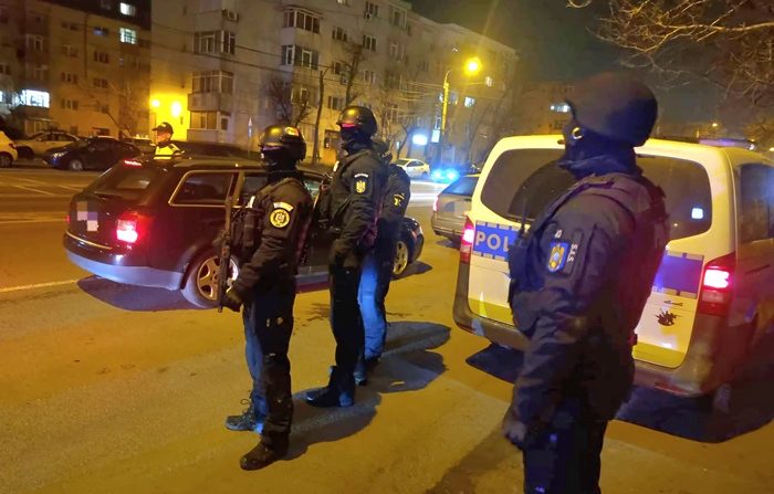 alerta de la diicot barbat cercetat pentru tradare prin transmitere de informatii secrete de stat date oficiale din ancheta 68beed58869d8