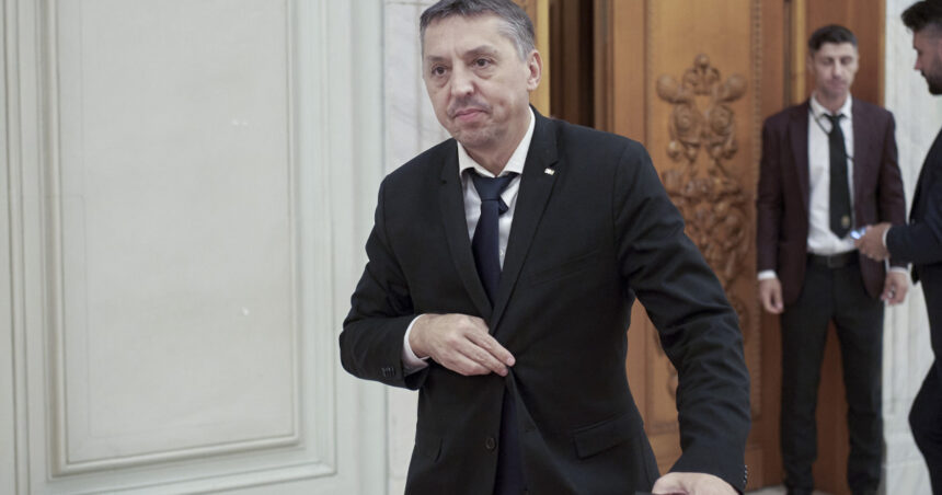 aur a depus motiune impotriva ministrului educatiei daniel david cand va fi dezbatuta si votata de senat 68c19d135888f