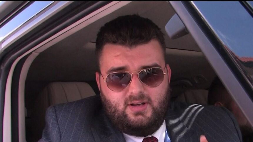 celebrul victor micula a luat cu executare ar fi accesat ilegal baza de date a mai vezi aici ce politisti au mai fost condamnati 68c1b381bf011