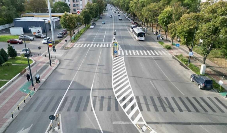 constanta scuar median amenajat pe bulevardul lapusneanu 68cc10b642965