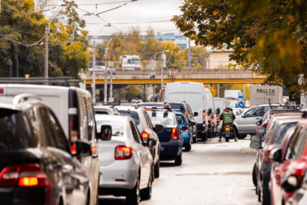 exclusiv ce masuri sunt anuntate pentru fluidizarea traficului odata cu inceperea scolii primaria capitalei va decala programul angajatilor 68b571fe11352
