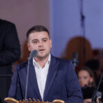 exclusiv seful cj suceava dupa ce si a numit nasa in functia de manager de spital am peste 30 de cumetri si fini 68d432c07e0d0