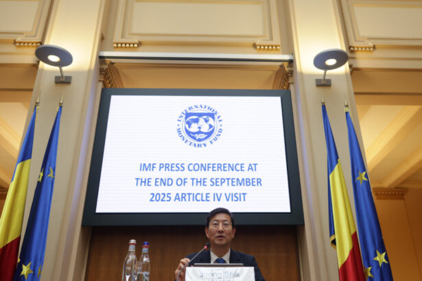 fmi prevede o incetinire a cresterii economice in romania reprezentantii fondului au prezentat prognoza pentru 2026 68c42f4be63c9