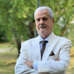 fostul premier adrian nastase ironizeaza visele pentru sua vor merge doar romanii care pot plati 1 milion de dolari pentru cardul de aur 68d2daa94c1dc