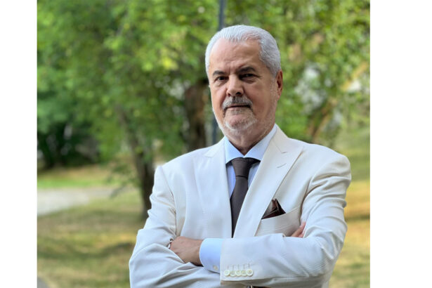 fostul premier adrian nastase ironizeaza visele pentru sua vor merge doar romanii care pot plati 1 milion de dolari pentru cardul de aur 68d2daa94c1dc