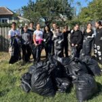 foto elevii din comuna garliciu s au mobilizat exemplar de ziua de curatenie nationala pentru un mediu mai curat 68cee2713fdf4