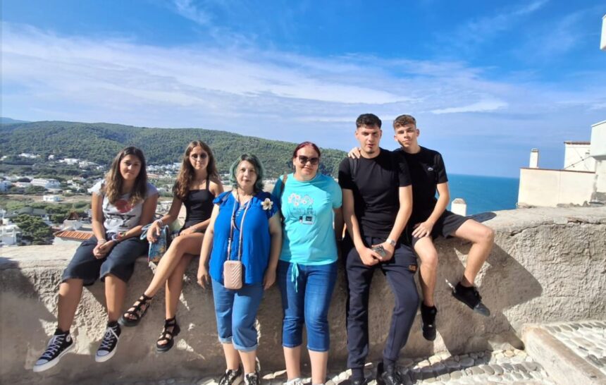 foto elevii liceului tehnologic lazar edeleanu din navodari experienta de neuitat in italia prin programul erasmus 68dac375e4ebc