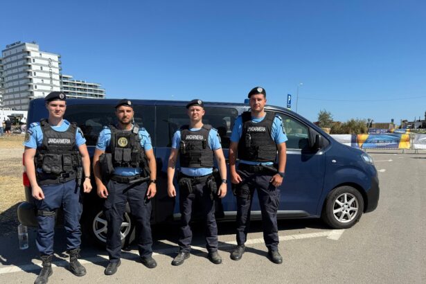 foto mamaia rally show 2025 sub ochii vigilenti ai jandarmeriei constanta aria catelusa vedeta a standului de tehnica 68d002b8b1c9c