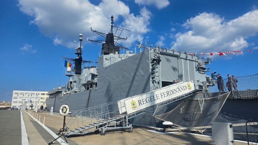 Președinta Consiliului European, Ursula von der Leyen, a ajuns în Portul Militar Constanța pentru a vizita Fregata Regele Ferdinand 1 foto presedinta consiliului european ursula von der leyen a ajuns in portul militar constanta unde va vizita fregata regele ferdinand 68b596d6a5a86