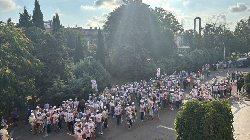 foto video actiune in fata prefecturii constanta sindicatul sanitas protesteaza fata de blocarea angajarilor in sanatate si asistenta sociala 68c1156973134