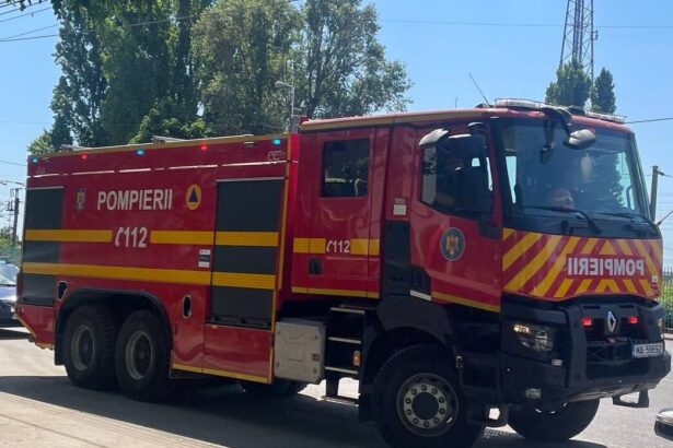 foto video arde o masina in constanta strada ilarie voronca blocata 68c053e193f78