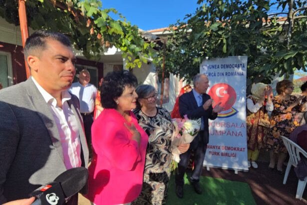 foto video festivalul suberecului organizat de primaria cumpana la start zeci de enoriasi si localnici prezenti la deschidere sarbatoare culinara si reafirmare a identitatii multiculturale a dobr 68cd58e1e14a7