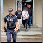 foto video un tanar de medgidia retinut pentru talharie calificata victima o femeie de aproape 60 de ani 68db815b2e0f1