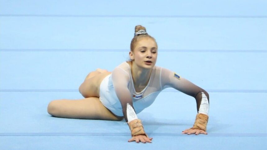 gimnasta de la csm constanta sabrina voinea lupta pentru medalii la cupa mondiala de la paris 68c1be29196d3