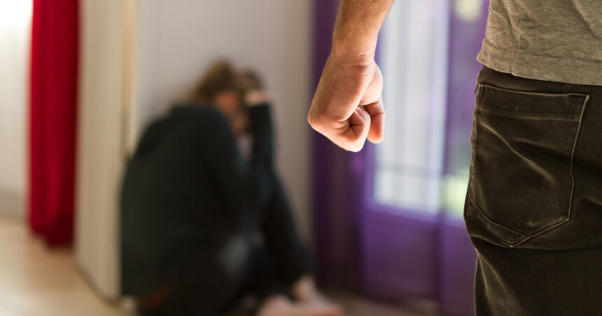 gorghiu agentia pentru egalitate de sanse ar putea fi comasata intr o perioada in care violenta domestica e mai grava ca niciodata 68bfe8d0bc802
