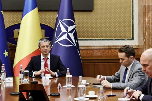 ilie bolojan intalnire cu delegatia j p morgan la palatul victoria romania ramane atractiva pentru investitori 68bf15b61b40b