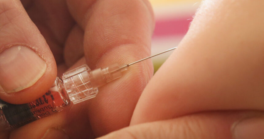În următorii ani, zeci sau chiar sute de copii vor suferi de paralizii și vor deceda din cauza lipsei vaccinării. 1 in urmatorii ani vom avea zeci sau chiar sute de copii care vor paraliza si isi vor pierde viata pentru ca nu au fost vaccinati 68bea5638ca6a