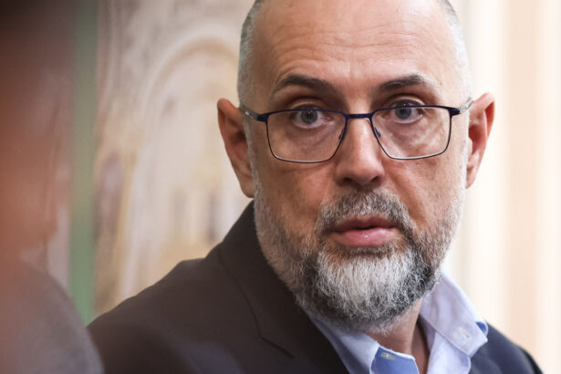 kelemen hunor despre reforma administratiei locale vorbim de 10 reduceri 13 000 de posturi termenul e 15 septembrie 68b7491310c77