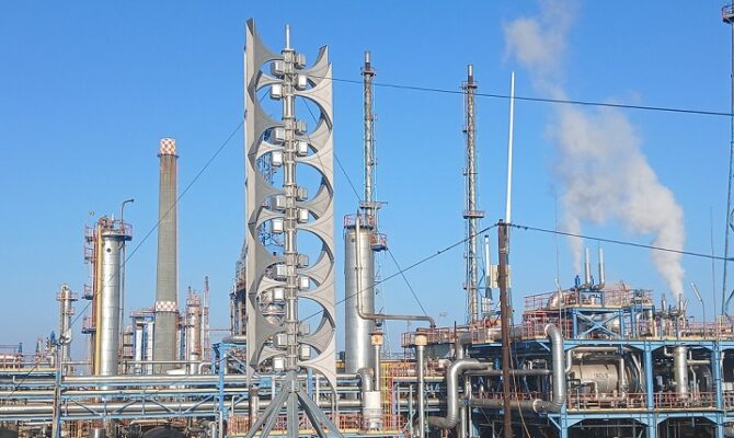 maine rompetrol rafinare testeaza functionarea sistemului de alarmare montat in navodari 68dbeaac3b4b7