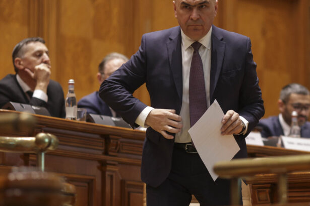 masurile fiscale pentru care guvernul si a angajat raspunderea impozit minim pe cifra de afaceri si taxe pentru marile averi document 68b5e97a7b2df
