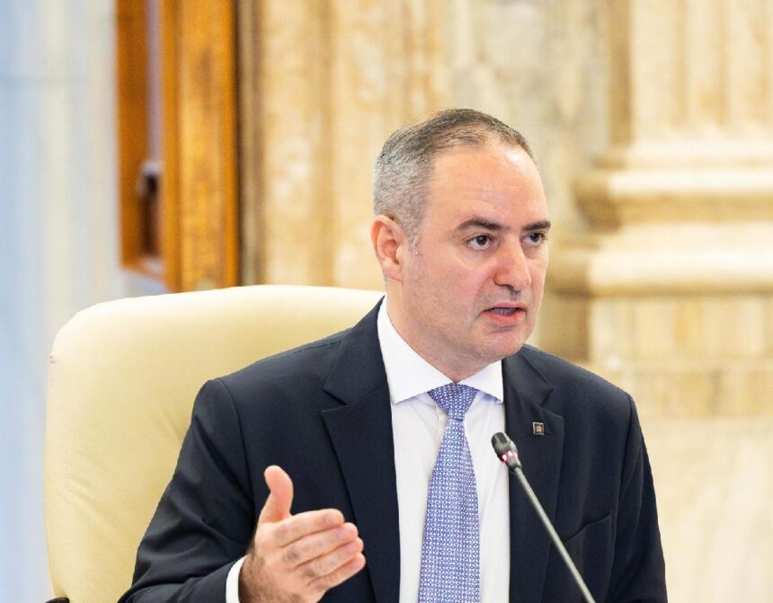 ministrul finantelor nu exclude majorarea tva la 25 pensiile si salariile asigurate pana la sfarsitul anului 68d629bc1446f