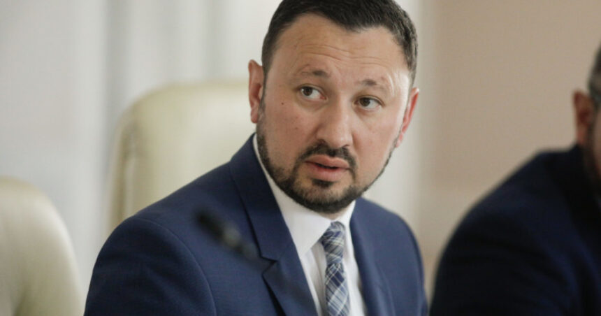 mircea fechet cere rezilierea contractului care transforma padurea baneasa intr o autostrada a privilegiatilor 68b81f8a079cd