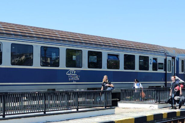 modificari in circulatia trenurilor pentru lucrari la infrastructura feroviara vezi aici liniile afectate 68becdade6551