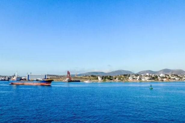 news alert doi romani au fost arestati in grecia pentru spionarea bazei navale salamis cea mai mare a marinei elene 68d26be160e39
