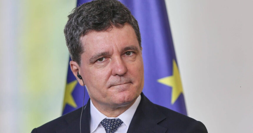 nicusor dan afirma ca romania e tinta in razboiul hibrid al rusiei de 10 ani pune paie pe foc acolo unde vede tensiuni in societate 68c30a77d90ae