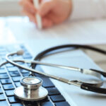 o doctorita din timis a fost retinuta dupa ce ar fi primit mita de la cel putin 32 de pacienti 68b943620e0c8