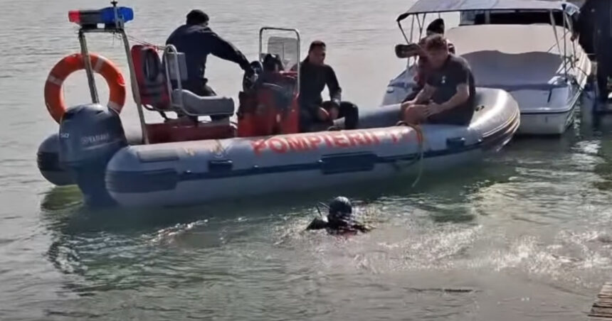 o masina a cazut in dunare la braila cu tot cu barca pe care o tracta isu intervine cu echipa de scafandri 68d7df960aa61