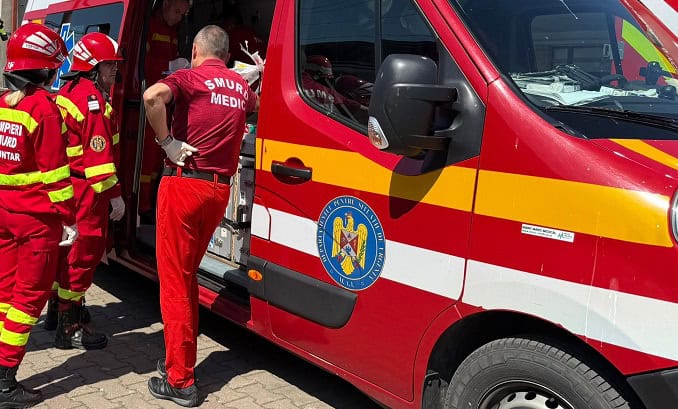 o persoana a fost lovita de un autoturism in apropierea unei gradinite din constanta 68c169c2e2b87