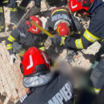 peretele unei case din campina a cazut peste doi barbati care faceau reparatii unul dintre ei a murit 68cbd467db0d6