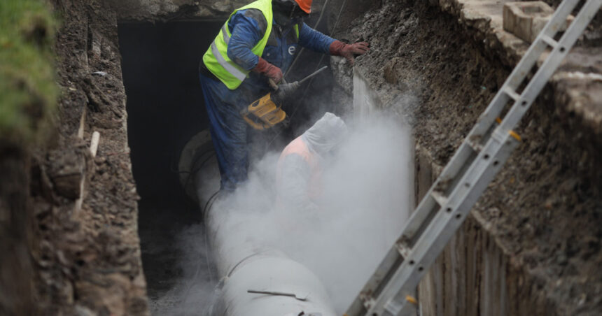 peste 1 100 de blocuri dintr un sector al capitalei raman fara apa calda cinci zile termoenergetica repara conducte vechi de 40 de ani 68b56e73a7c4d