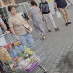 petre costel resemnat in postura de pensionar 68cabaaed6818