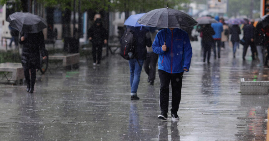 prognoza meteo pentru urmatoarele doua saptamani cand se raceste vremea si unde sunt asteptate ploi 68d124f482b95