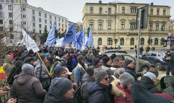protest de amploare al sindicalistilor de la damen shipyards mangalia la ministerul economiei 68cbc44cac1ed