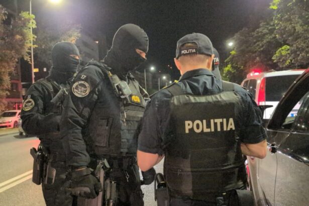 scandal monstru pe raza sectiei 2 politie unul dintre participanti si a adus o toporisca 68ce9fda3e724