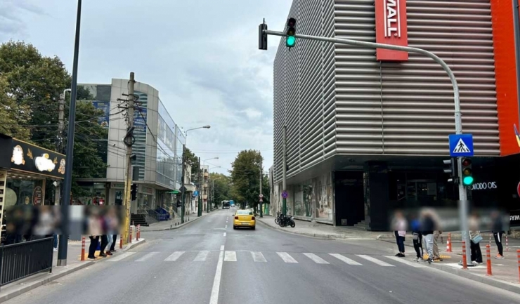 semaforizare noua pe strada mihai viteazu din constanta 68da8dacb8f9c