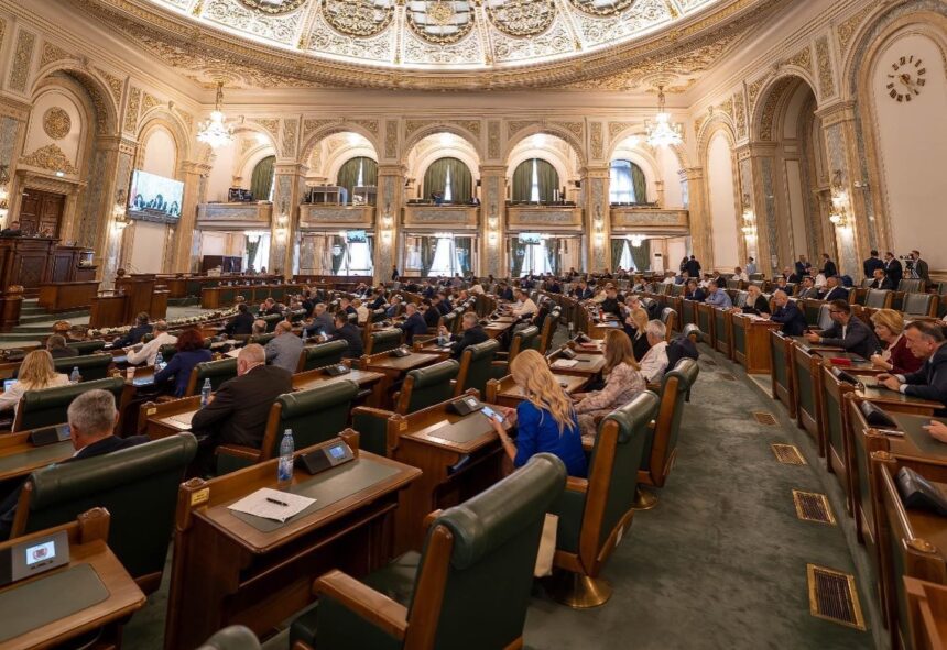 Senatul discută astăzi moțiunea AUR împotriva ministrului Educației, Daniel David 1 senatul dezbate azi motiunea depusa de aur impotriva ministrului educatiei daniel david 68c7a9387b439