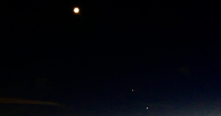 spectacol pe cer maine dimineata luna venus si steaua regulus se aliniaza intr o conjunctie rara 68cc175133f29