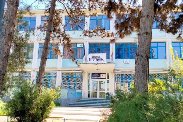surse preotul care preda religia la liceul energetic acuzat ca ar fi incercat sa corupa sexual doi minori nu are nicio masura preventiva 68d238e51abf6