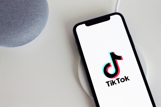 tiktok va lansa mesaje vocale si imagini in mesajele directe catre alti utilizatori 68b5abc22aa86