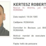 un barbat condamnat pentru trafic de minori aflat pe lista most wanted a politiei este adus in tara din marea britanie 68c09190cc071